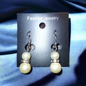 Pearl Snowman with Rhinestone Spacer Earrings